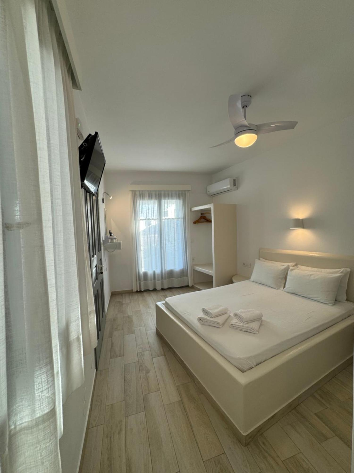 Annarita Apartment Adamantas  Room photo
